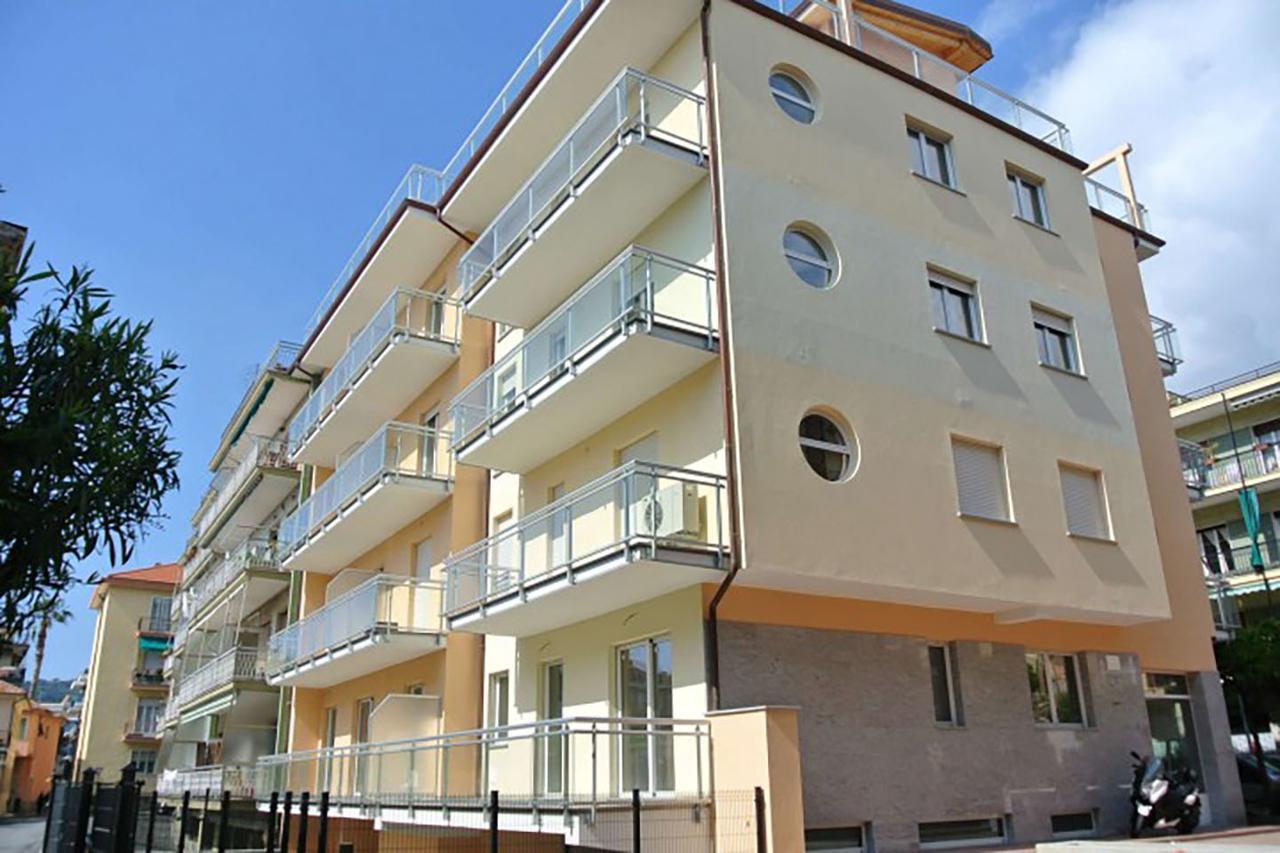 Colibri Apartments Diano Marina Exterior foto